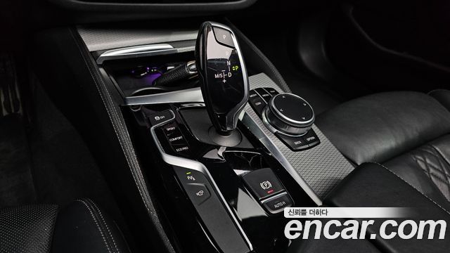 BMW 5-Series 530i xDrive M Sport Package Plus