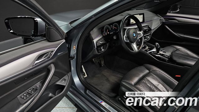 BMW 5-Series 530i xDrive M Sport Package Plus