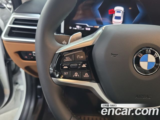 BMW 3-Series 320i