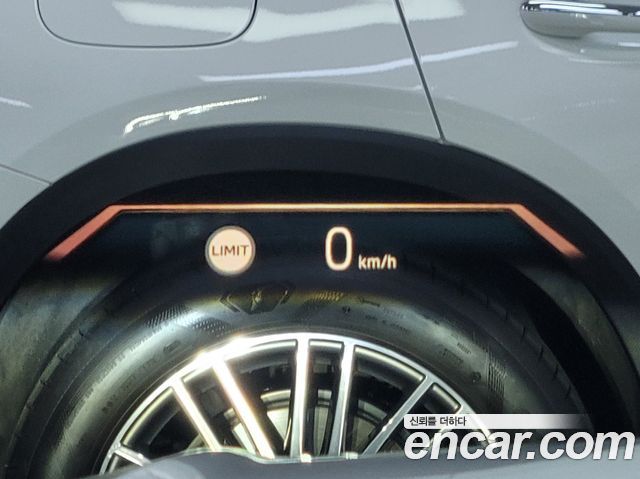 BMW 3-Series 320i