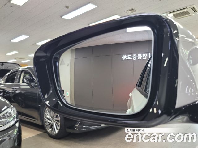 BMW 3-Series 320i