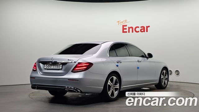 Mercedes-Benz E-Class E300 Avantgarde