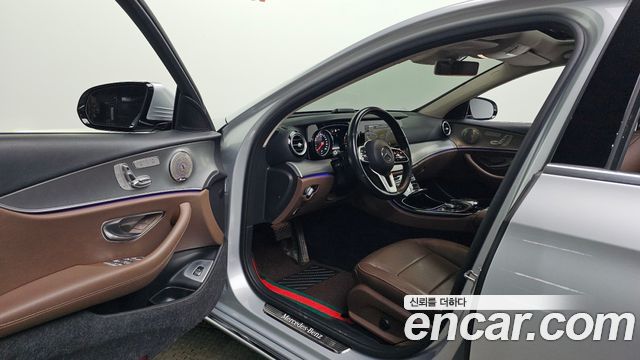 Mercedes-Benz E-Class E300 Avantgarde