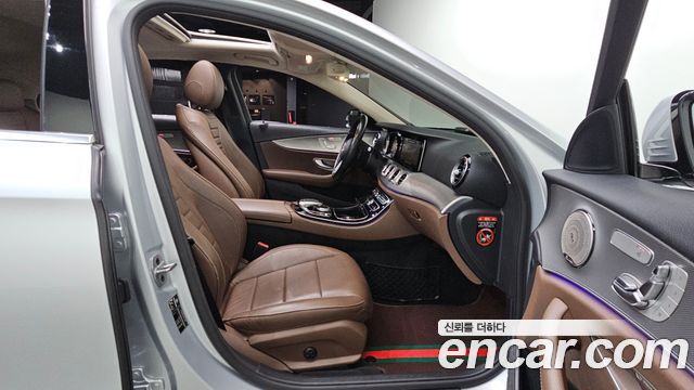 Mercedes-Benz E-Class E300 Avantgarde