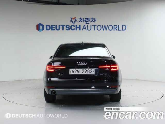 Audi A4 30 TDI Premium