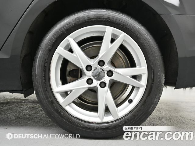 Audi A4 30 TDI Premium