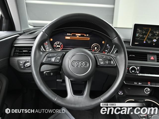 Audi A4 30 TDI Premium