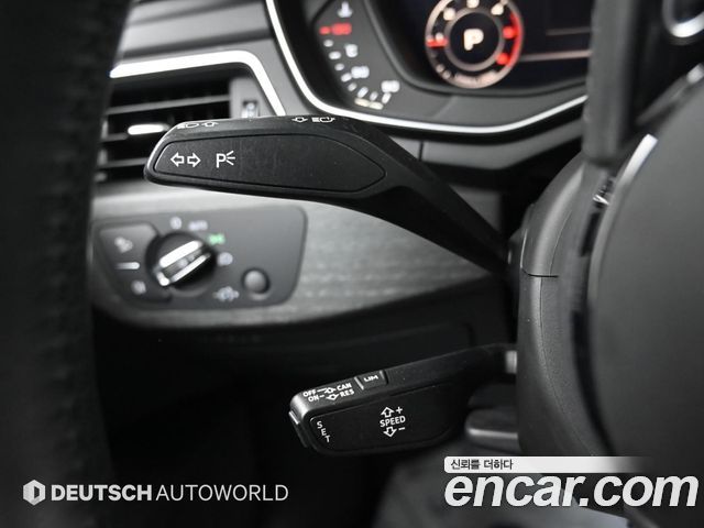 Audi A4 30 TDI Premium