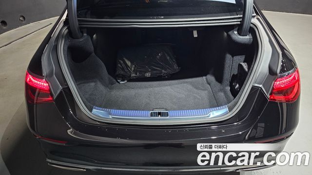 Mercedes-Benz S-Class S500L 4MATIC