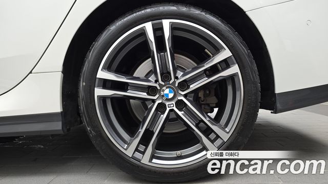 BMW 2-Series 220i M Sports