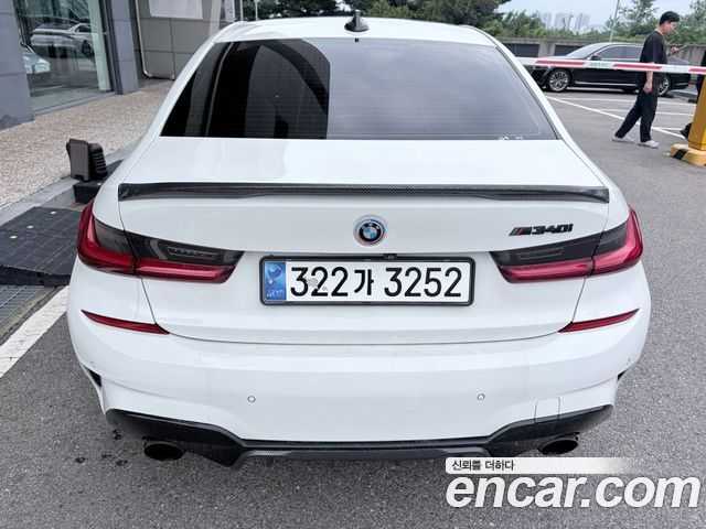 BMW 3-Series 330i M Sport