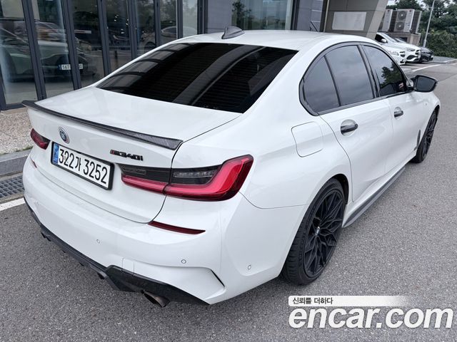 BMW 3-Series 330i M Sport