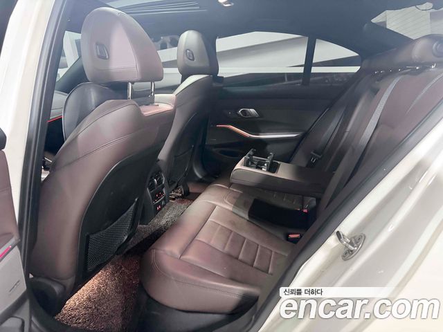 BMW 3-Series 330i M Sport