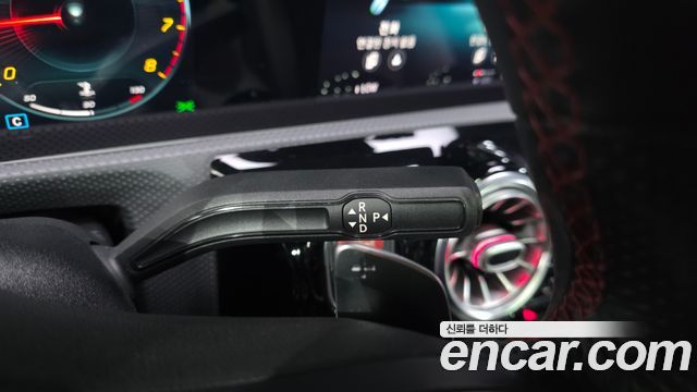Mercedes-Benz CLA-Class CLA250 4MATIC