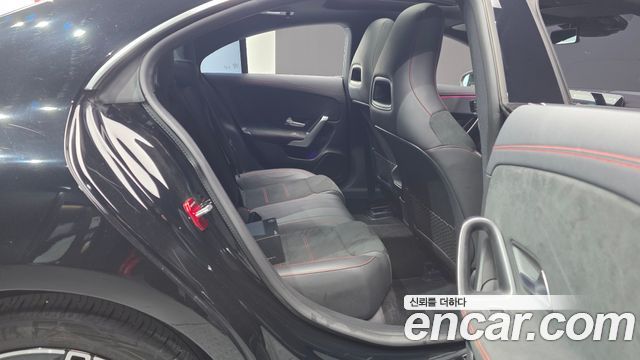 Mercedes-Benz CLA-Class CLA250 4MATIC