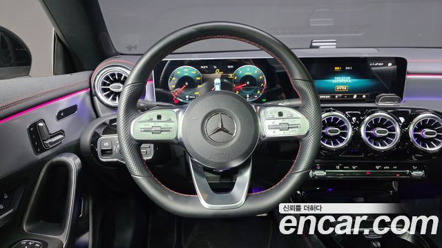 Mercedes-Benz CLA-Class CLA250 4MATIC