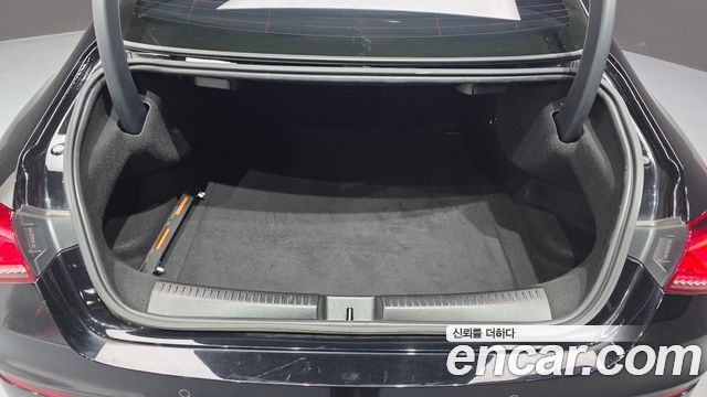 Mercedes-Benz CLA-Class CLA250 4MATIC