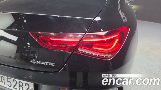 Mercedes-Benz CLA-Class CLA250 4MATIC
