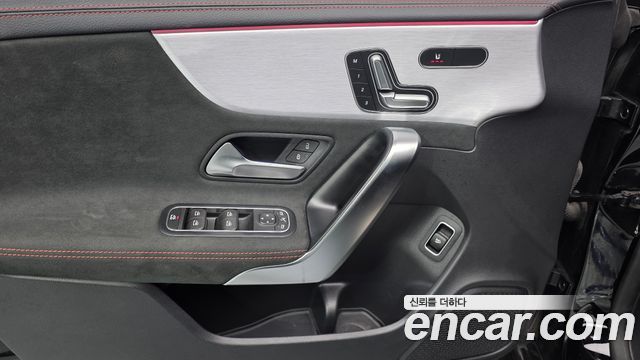 Mercedes-Benz CLA-Class CLA250 4MATIC