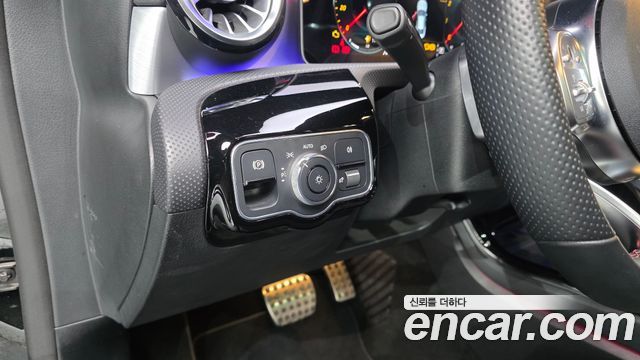Mercedes-Benz CLA-Class CLA250 4MATIC