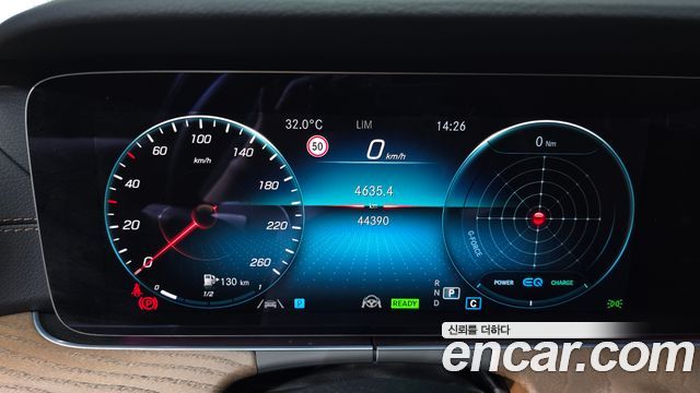 Mercedes-Benz E-Class E220d 4MATIC Exclusive