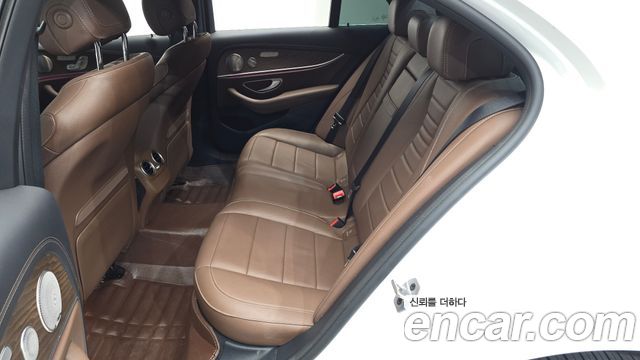 Mercedes-Benz E-Class E220d 4MATIC Exclusive