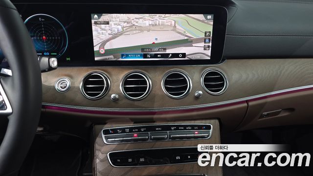 Mercedes-Benz E-Class E220d 4MATIC Exclusive