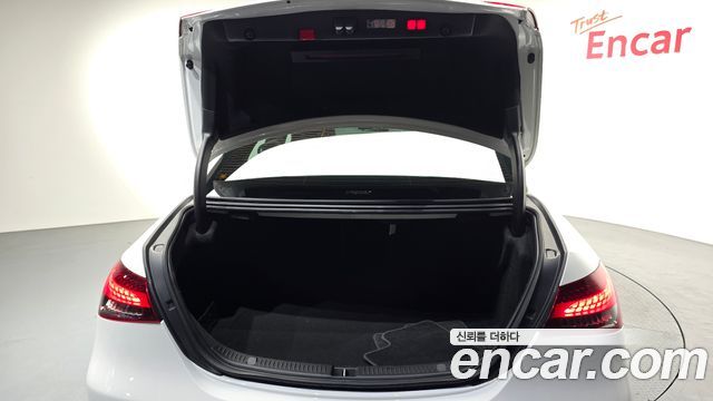 Mercedes-Benz E-Class E220d 4MATIC Exclusive
