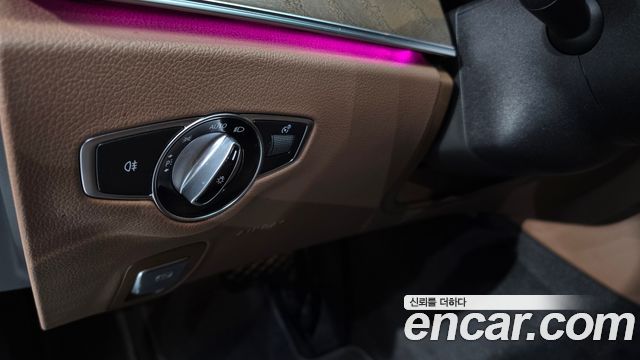 Mercedes-Benz E-Class E220d 4MATIC Exclusive