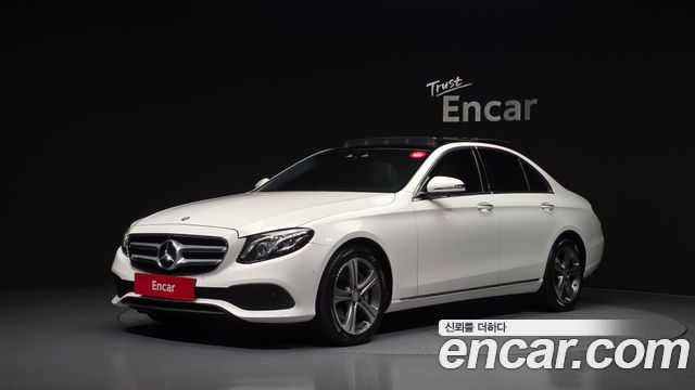 Mercedes-Benz E-Class E300 4MATIC Avnatgarde