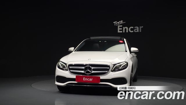 Mercedes-Benz E-Class E300 4MATIC Avnatgarde