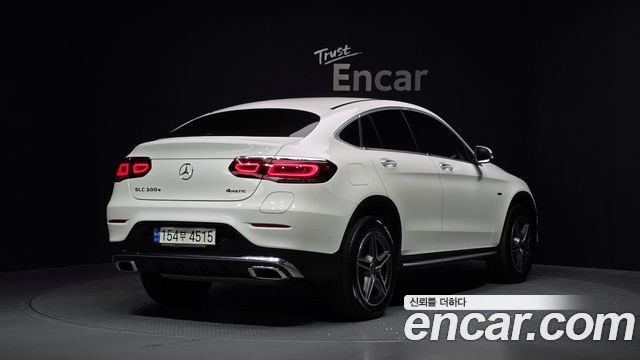 Mercedes-Benz GLC-Class GLC300e 4MATIC Coupe