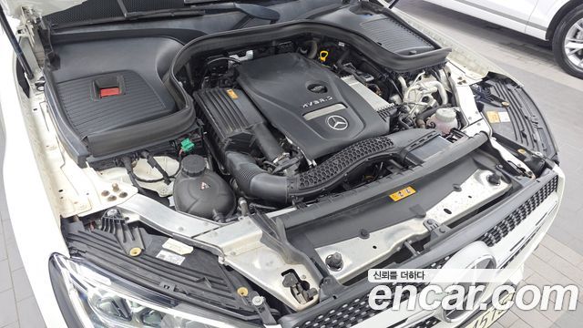 Mercedes-Benz GLC-Class GLC300e 4MATIC Coupe