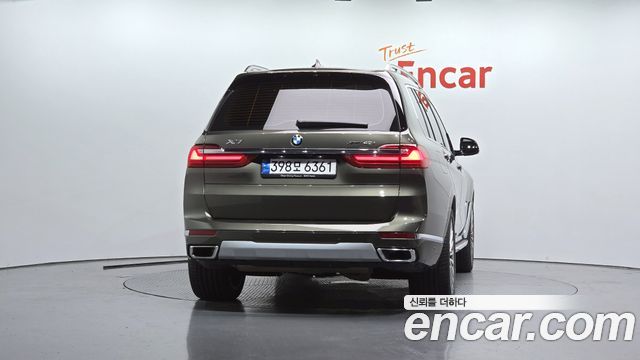 BMW X7 xDrive 40i Design Pure Excellence 7-Seater