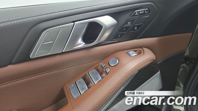 BMW X7 xDrive 40i Design Pure Excellence 7-Seater