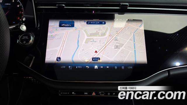 Mercedes-Benz E-Class E300 4MATIC AMG Line