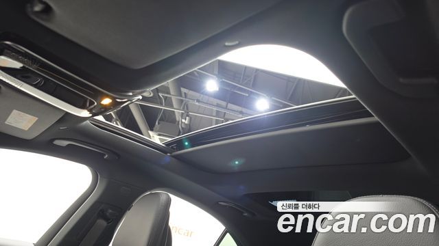 Mercedes-Benz E-Class E300 4MATIC AMG Line