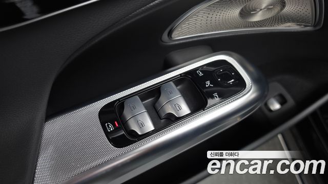 Mercedes-Benz E-Class E300 4MATIC AMG Line