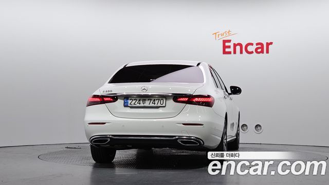 Mercedes-Benz E-Class E250 Avantgarde