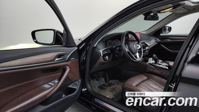 BMW 5-Series 520d Luxury Plus