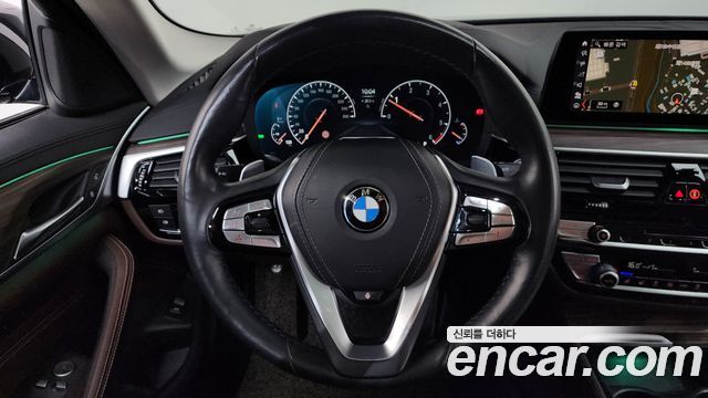 BMW 5-Series 520d Luxury Plus