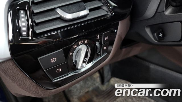 BMW 5-Series 520d Luxury Plus