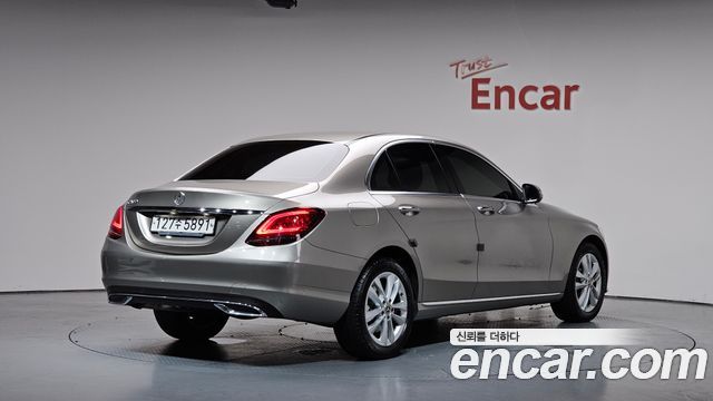 Mercedes-Benz C-Class C200 Avantgarde