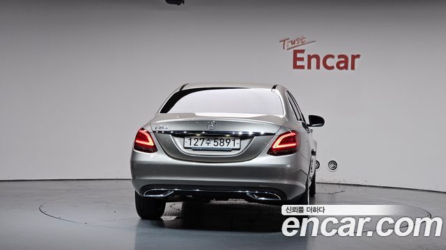 Mercedes-Benz C-Class C200 Avantgarde