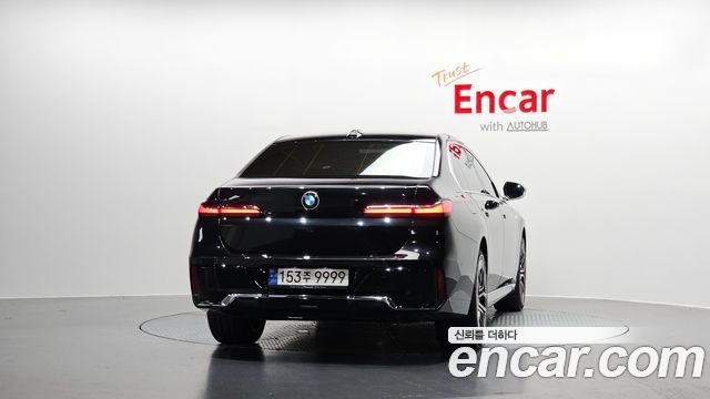 BMW 7-Series 740i sDrive M Sport