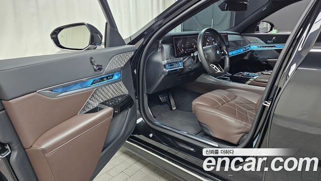 BMW 7-Series 740i sDrive M Sport