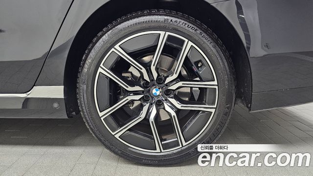 BMW 7-Series 740i sDrive M Sport