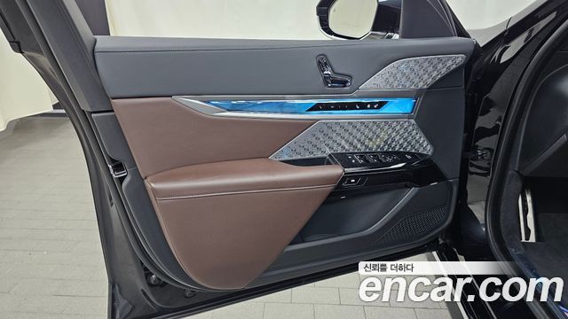 BMW 7-Series 740i sDrive M Sport