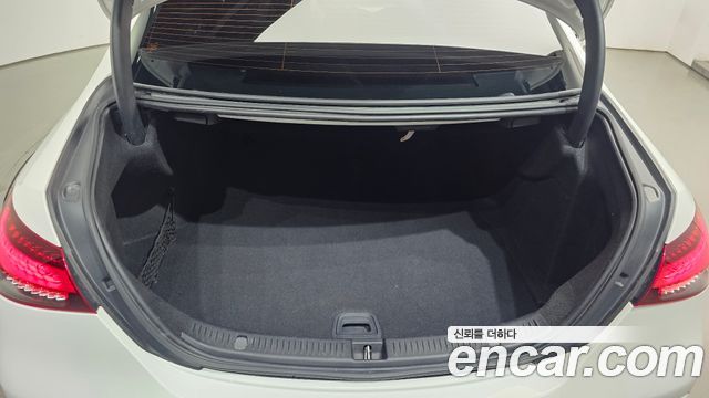 Mercedes-Benz E-Class E350 4MATIC Avantgarde