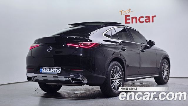 Mercedes-Benz GLC-Class GLC300 4MATIC Avnatgarde Coupe